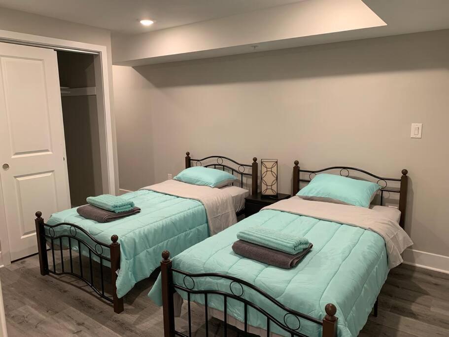 Modern 3 Bedroom 2 Ba With Patio Philadelphia Bagian luar foto