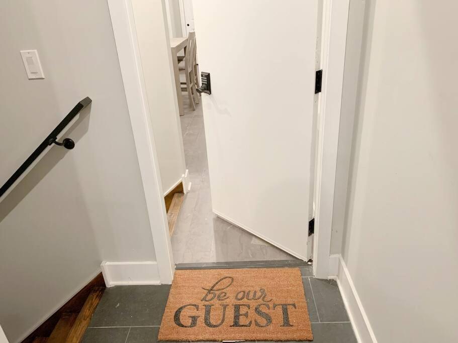 Modern 3 Bedroom 2 Ba With Patio Philadelphia Bagian luar foto