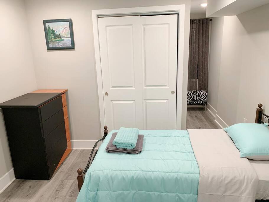 Modern 3 Bedroom 2 Ba With Patio Philadelphia Bagian luar foto